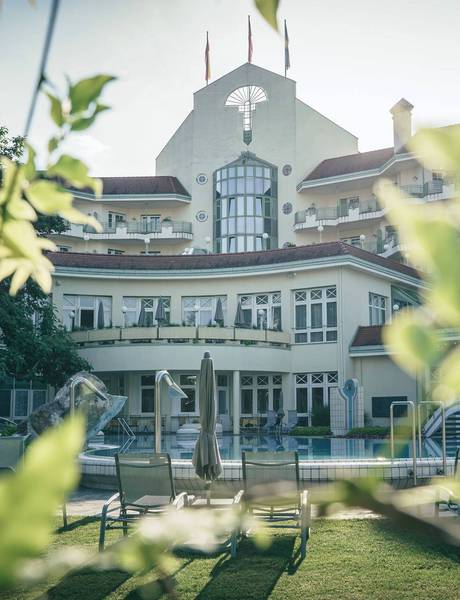 The REDUCE Hotel Thermal ****S is recommended by numerous guests on HolidayCheck