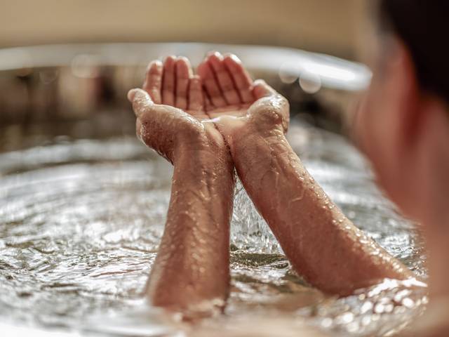 Healing from nature: carbon dioxide