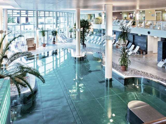 Indoor pool REDUCE Hotel Vital***S