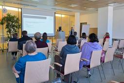 Presentation: Staying Healthy While Playing Sports Presentation: Staying Healthy While Playing Sports