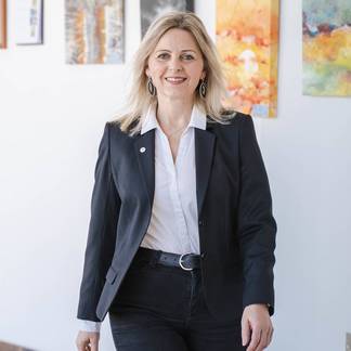 Alexandra Klucsarits, Head of Marketing & PR