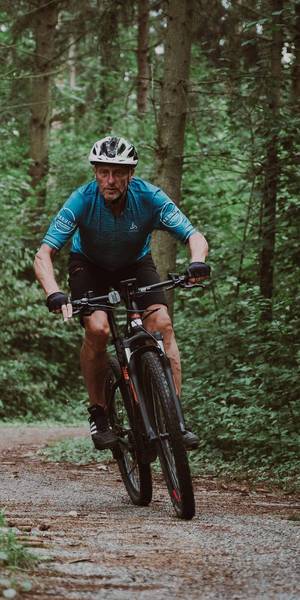 E-bike tour in the forest in Bad Tatzmannsdorf (c) Reduce Gesundheitsresort