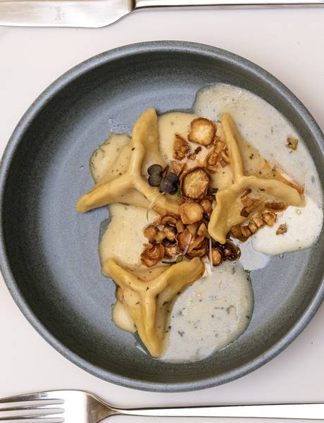 Conscious cuisine recognized with the "Grüne Haube" and the "V-Label"